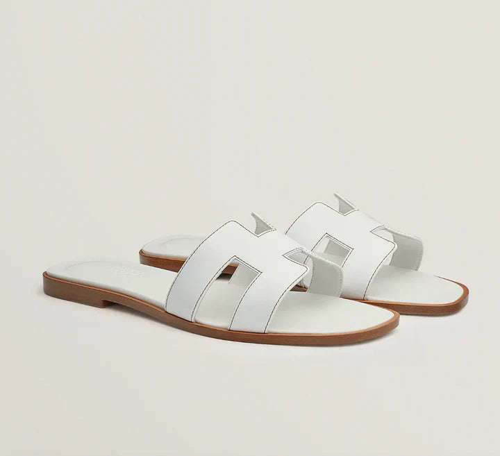 "HRMS" Sandalen